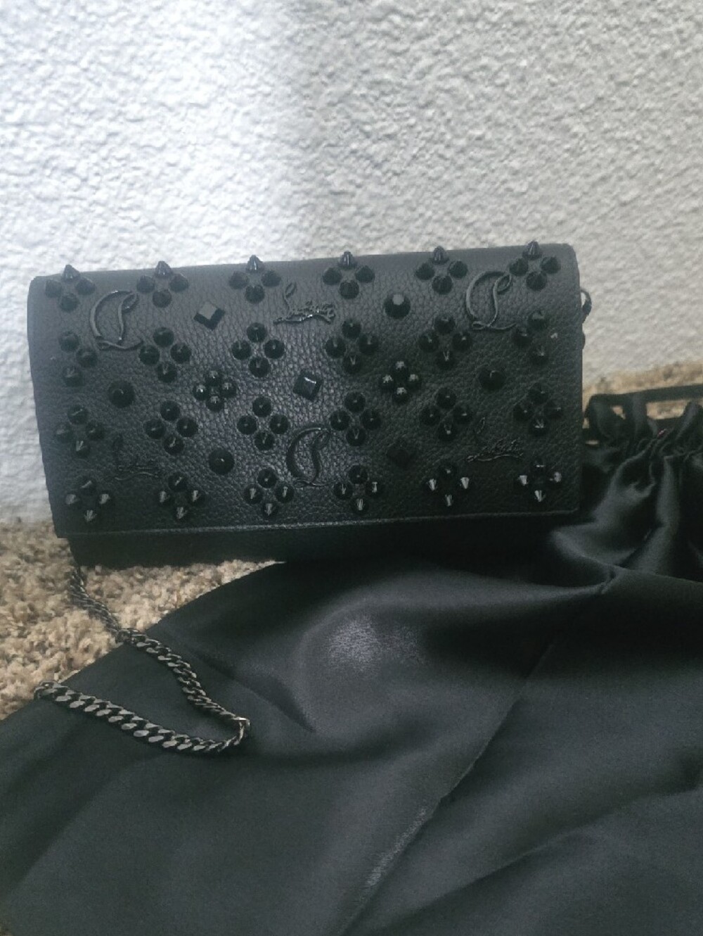 Christian Louboutin Palmona Black On Black W Gunmetal Chain/Red Interior(GOOD)🖤 - Picture 2 of 16